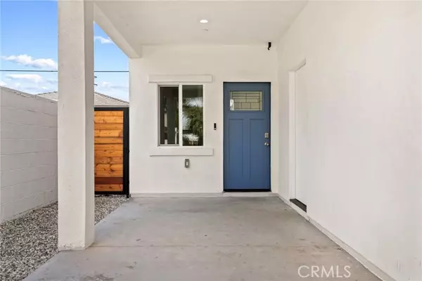 Compton, CA 90222,2102 E Stockwell ST