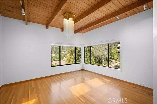 Glendale, CA 91206,3275 Buckingham RD