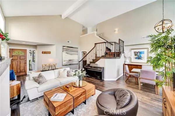 Calabasas, CA 91302,24667 Vista Cerritos