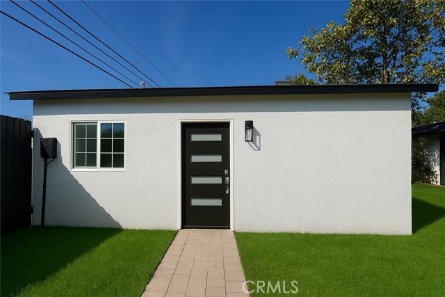 9127 Woodley, North Hills, CA 91343
