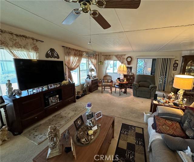 Canoga Park, CA 91304,8901 Eton AVE 5