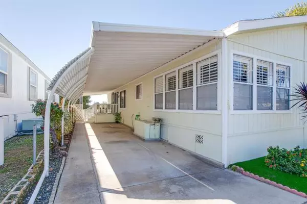 Fallbrook, CA 92028,1120 E Mission RD 69