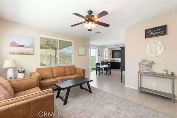 Lake Elsinore, CA 92532,24149 Darmera DR