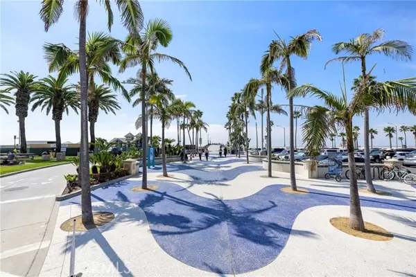 Newport Beach, CA 92661,600 E Oceanfront 1D