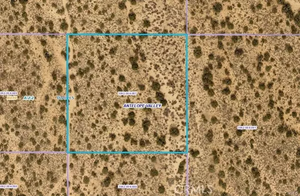 190 E Avenue Y8, Llano, CA 93544