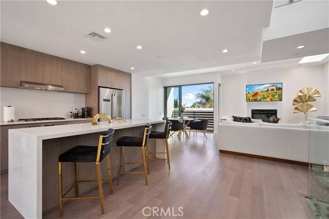 823 N Fuller C, West Hollywood, CA 90046