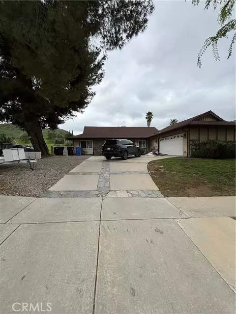27069 Helmond DR, Calabasas, CA 91301