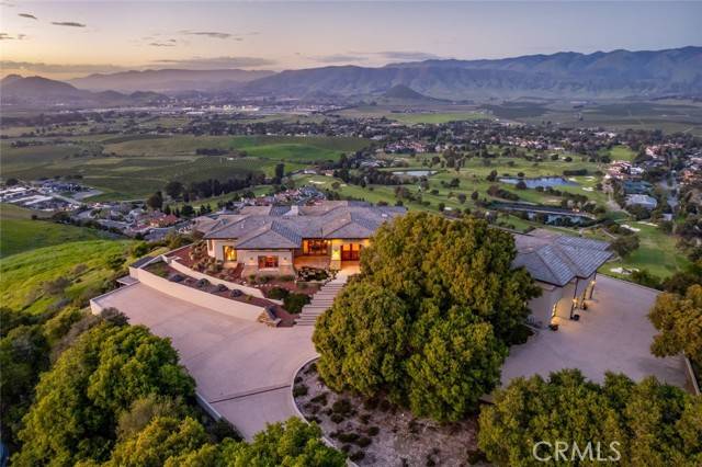 San Luis Obispo, CA 93401,1015 Rimrock LN