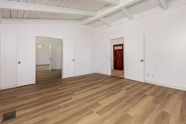 Escondido, CA 92026,1523 Nob Hill DR