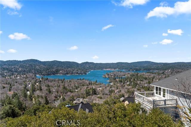 29083 Mammoth DR, Lake Arrowhead, CA 92352