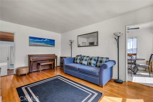 North Hollywood, CA 91601,5818 Troost AVE