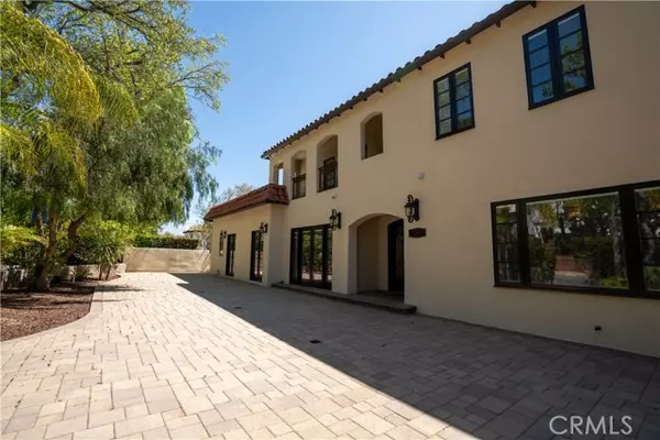 Glendale, CA 91202,734 Cumberland RD