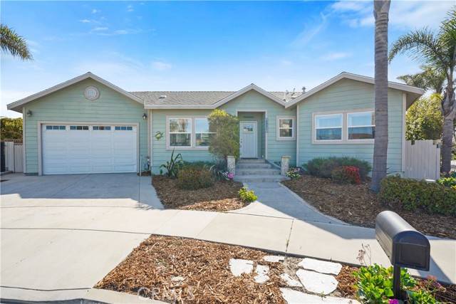 4921 Dunes CIR, Oxnard, CA 93035