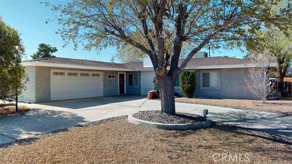 20783 Shawnee RD, Apple Valley, CA 92308