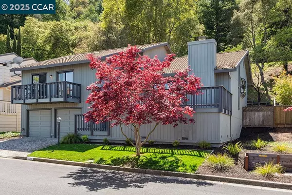 Moraga, CA 94556,136 Greenbriar