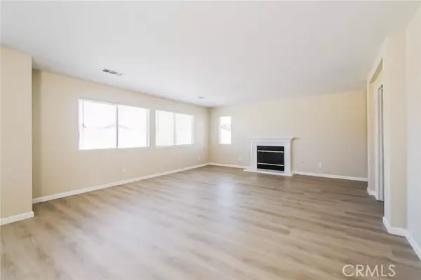 Lancaster, CA 93536,3259 W Avenue K4