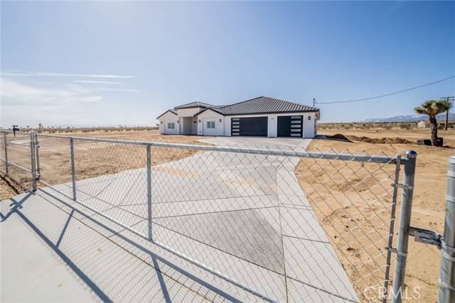 Phelan, CA 92371,6873 Nyack RD