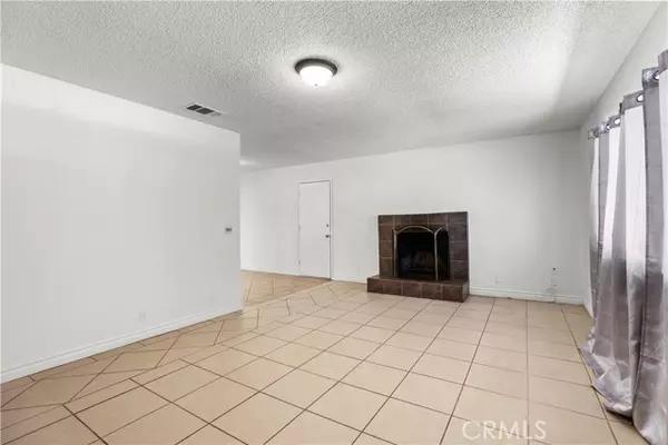 Littlerock, CA 93543,10542 E AVE S-14