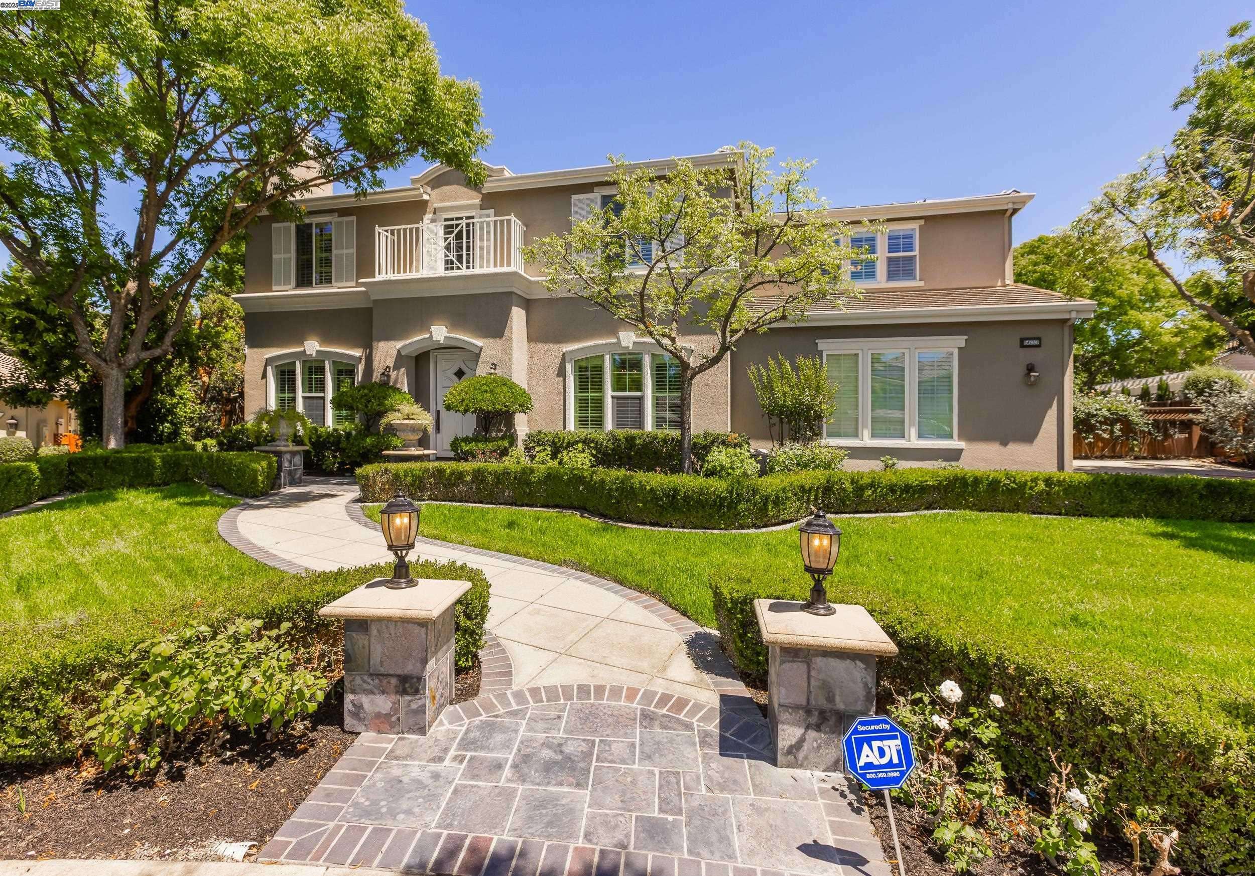 5633 Selena Ct, Pleasanton, CA 94566