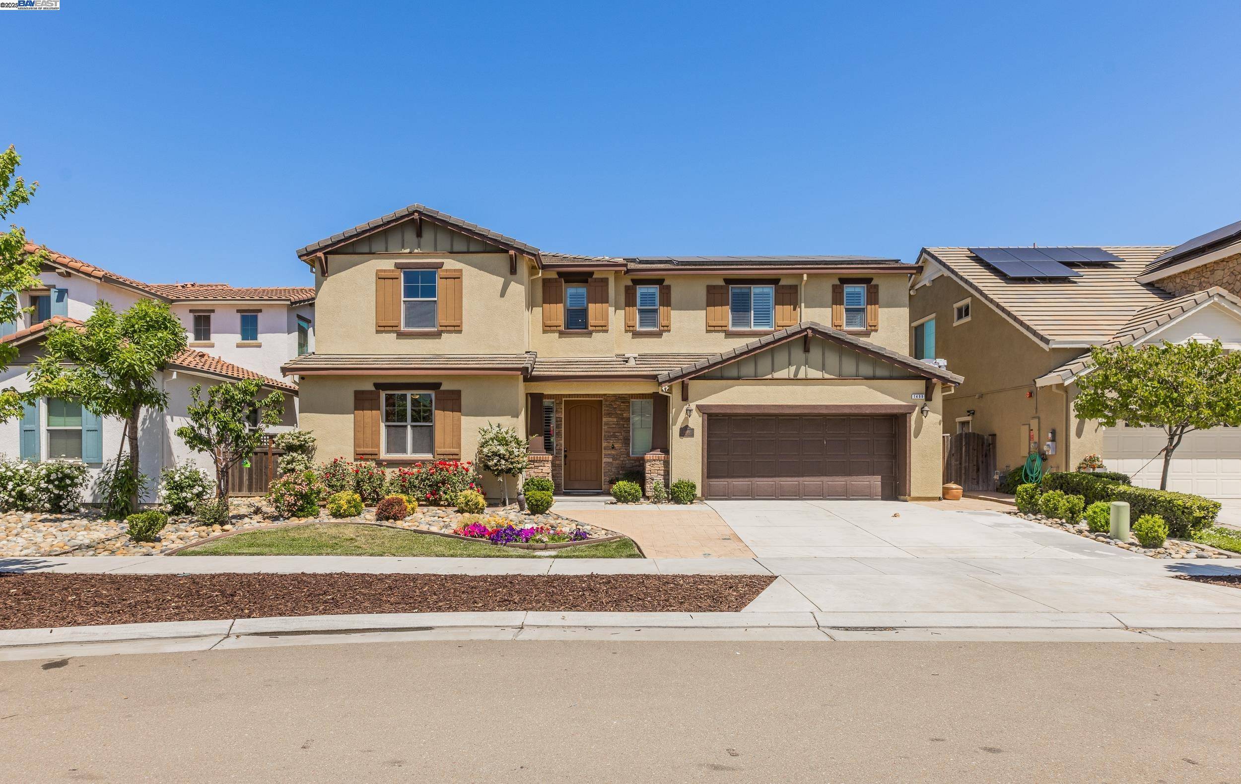 1499 Crystal Dr, Lathrop, CA 95330