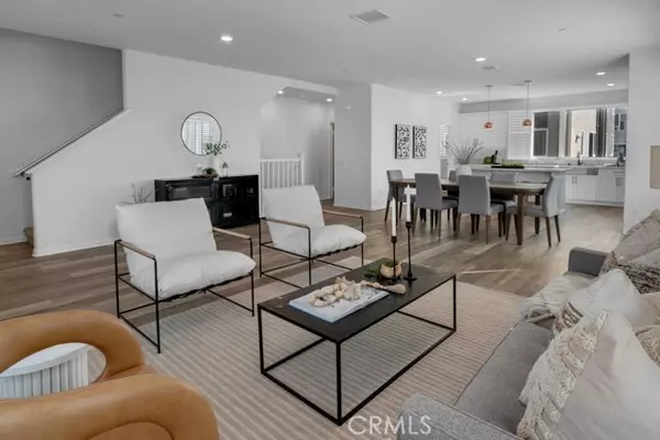 Downey, CA 90241,8000 7th ST