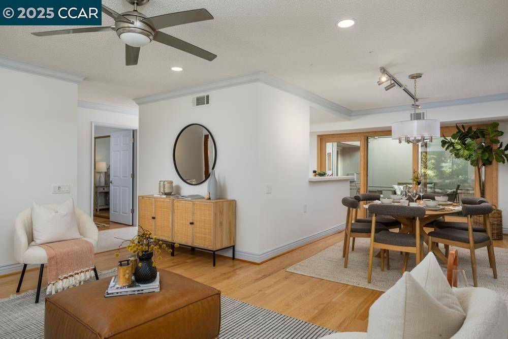 Walnut Creek, CA 94595,2432 Pine Knoll Dr 4
