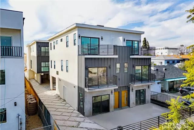 5663 Case AVE, North Hollywood, CA 91601