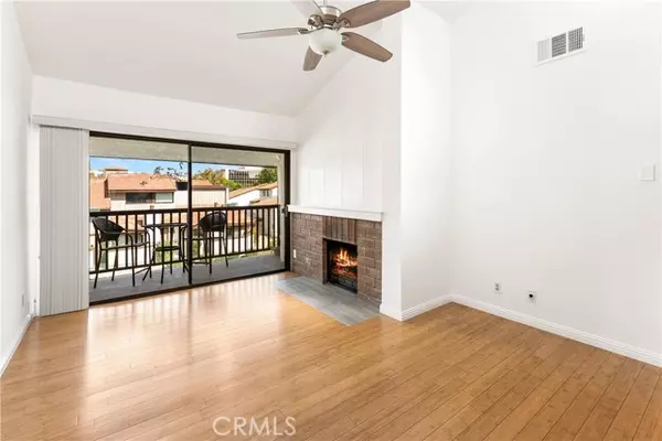 Woodland Hills, CA 91367,6275 Canoga AVE 86
