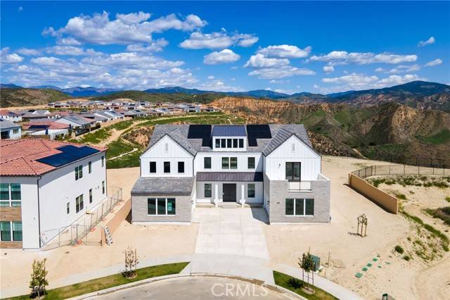 24111 W Corte Escarpa, Valencia, CA 91354