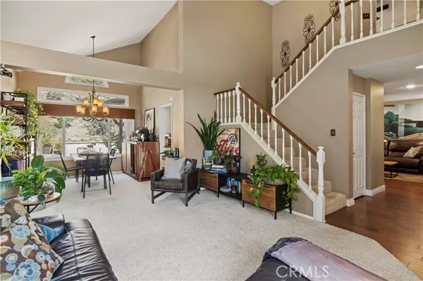 Saugus, CA 91350,22004 Pamplico DR