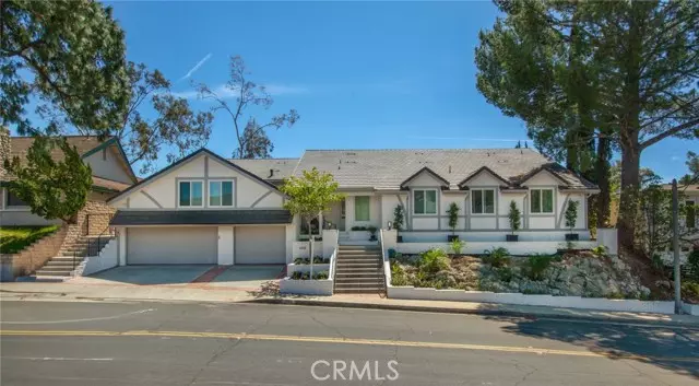1711 Heather Ridge DR, Glendale, CA 91207