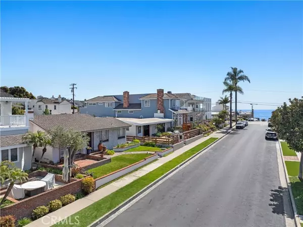 Corona Del Mar, CA 92625,310 Marigold AVE