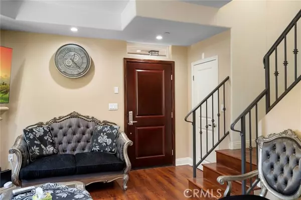 North Hollywood, CA 91601,11323 Huston ST 1