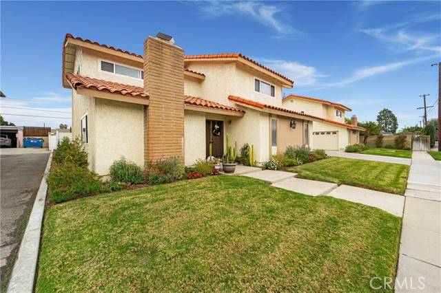 Brea, CA 92821,213 E Acacia ST