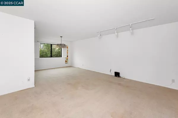 Stockton, CA 95209,8715 Eastwood Ct