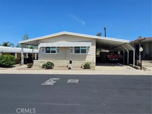 626 N Dearborn ST 201, Redlands, CA 92374