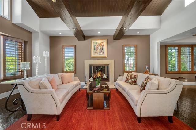 Calabasas, CA 91302,23964 Park Granada