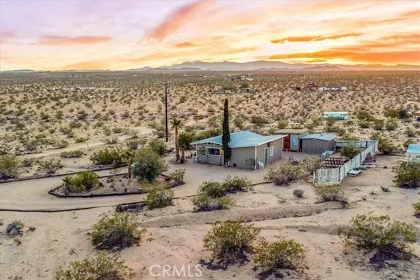 Joshua Tree, CA 92252,63854 Orion RD