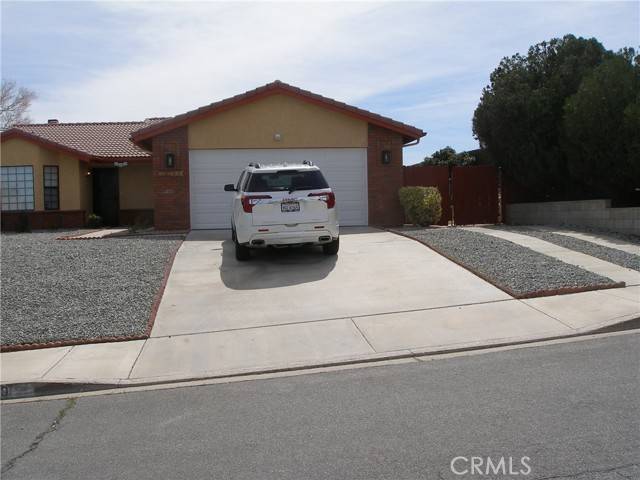 14199 APPLE CREEK DR, Victorville, CA 92395