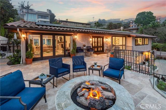 Palos Verdes Estates, CA 90274,1229 Via Coronel