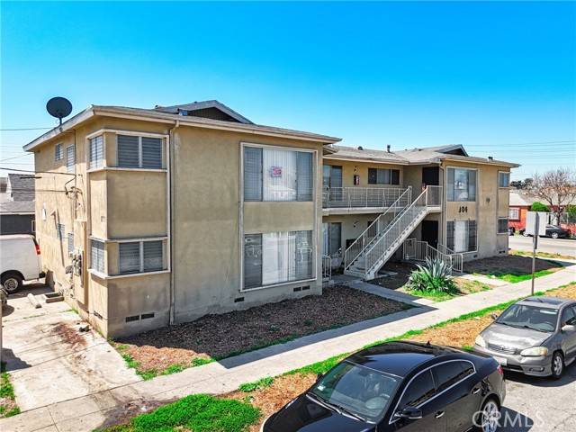 Los Angeles, CA 90003,304 E 95th ST