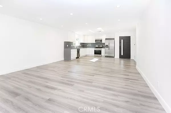 Northridge, CA 91324,8540 Calvin AVE