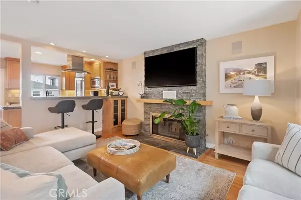 Hermosa Beach, CA 90254,427 Manhattan AVE