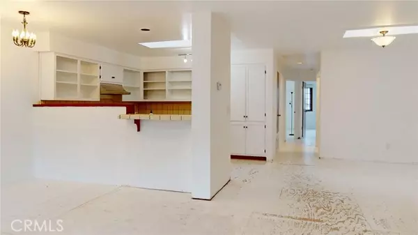 Cambria, CA 93428,786 Main ST