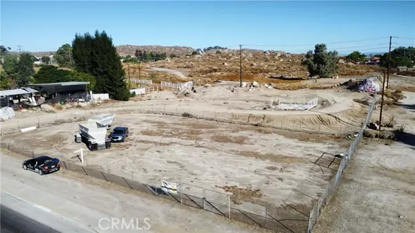 Perris, CA 92570,1 W 4th ST