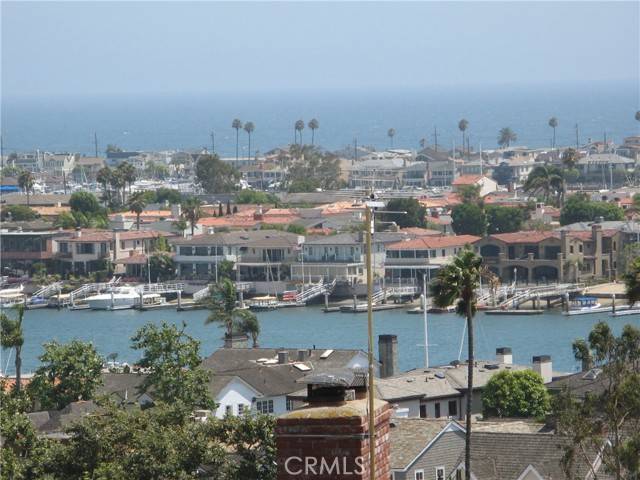 900 Kings RD, Newport Beach, CA 92663
