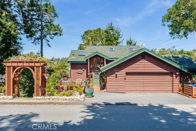 1061 Hartford ST, Cambria, CA 93428