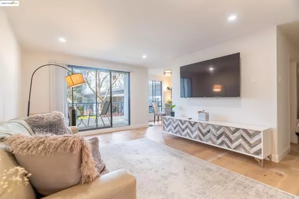 8 Captain Dr E261, Emeryville, CA 94608