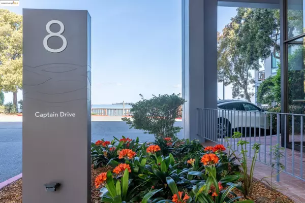 Emeryville, CA 94608,8 Captain Dr E261