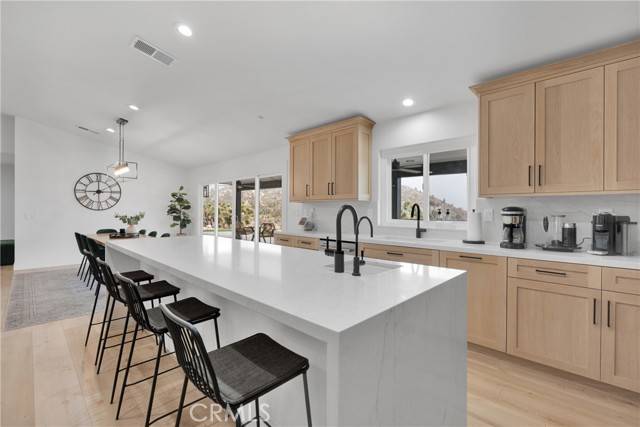 2128 Pheasant RD, Wrightwood, CA 92397